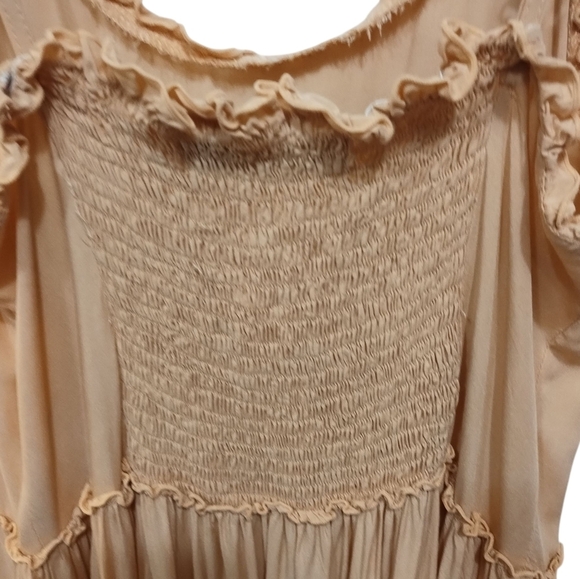 Aura Elegant Maxi Dress - Picture 3 of 12